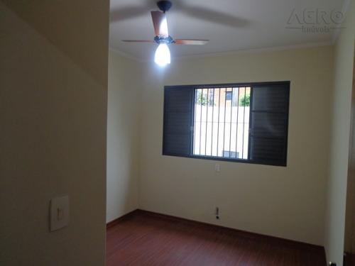 Casa à venda e aluguel com 3 quartos, 240m² - Foto 13