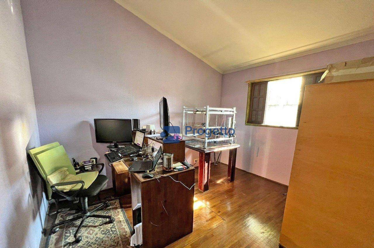 Casa de Condomínio à venda com 3 quartos, 202m² - Foto 11