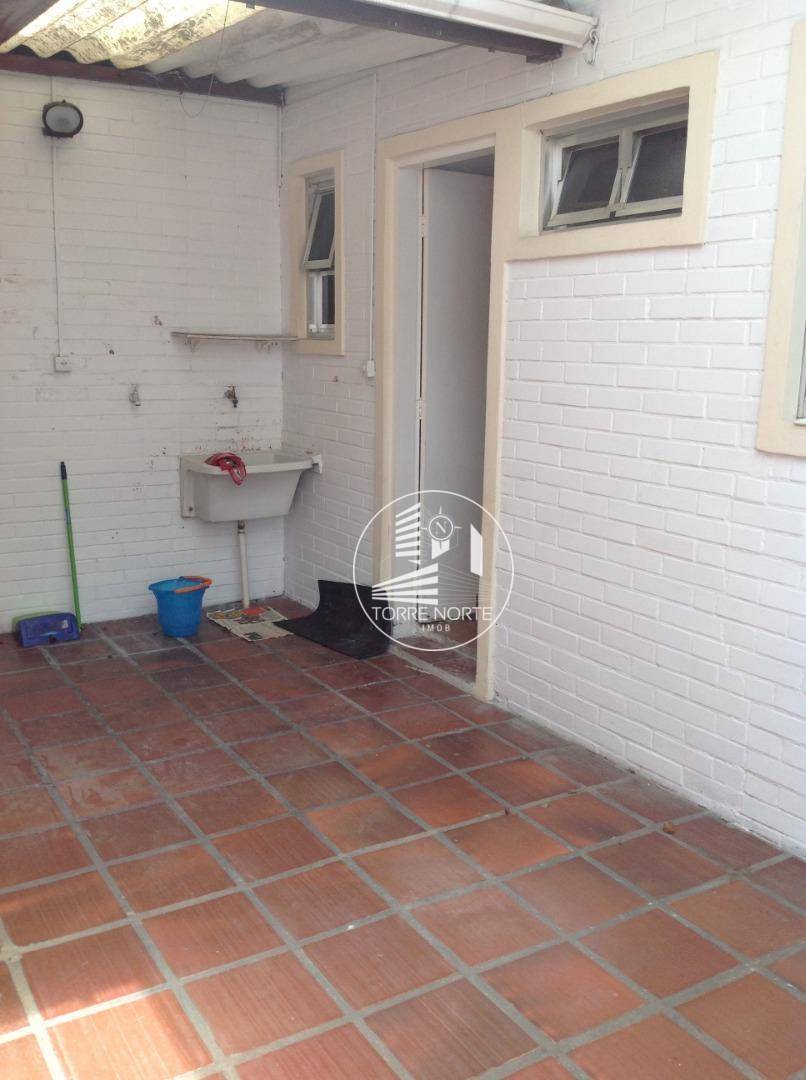 Sobrado à venda com 2 quartos, 90m² - Foto 13