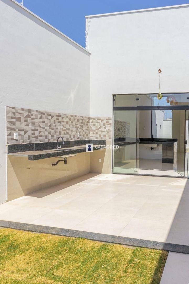 Casa à venda com 3 quartos, 114m² - Foto 4