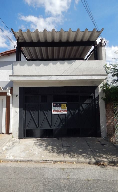 Sobrado à venda com 4 quartos, 250m² - Foto 1