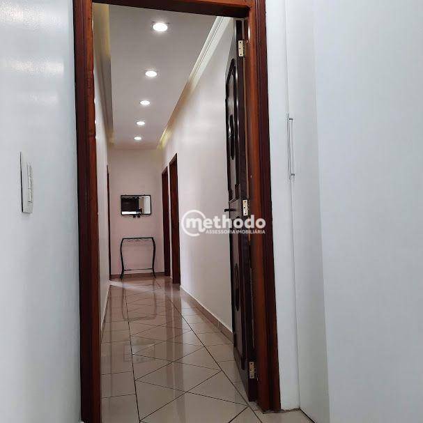 Casa à venda com 3 quartos, 213m² - Foto 5