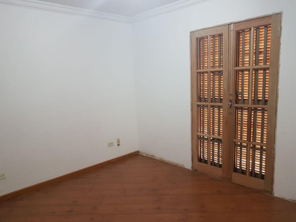 Sobrado à venda com 2 quartos, 380m² - Foto 5