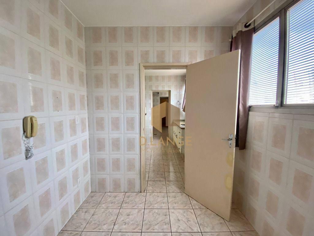 Apartamento à venda com 3 quartos, 140m² - Foto 27