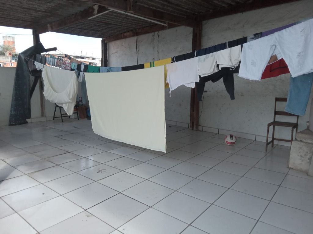 Sobrado à venda com 3 quartos, 130m² - Foto 2