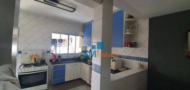 Sobrado à venda com 2 quartos, 220m² - Foto 5