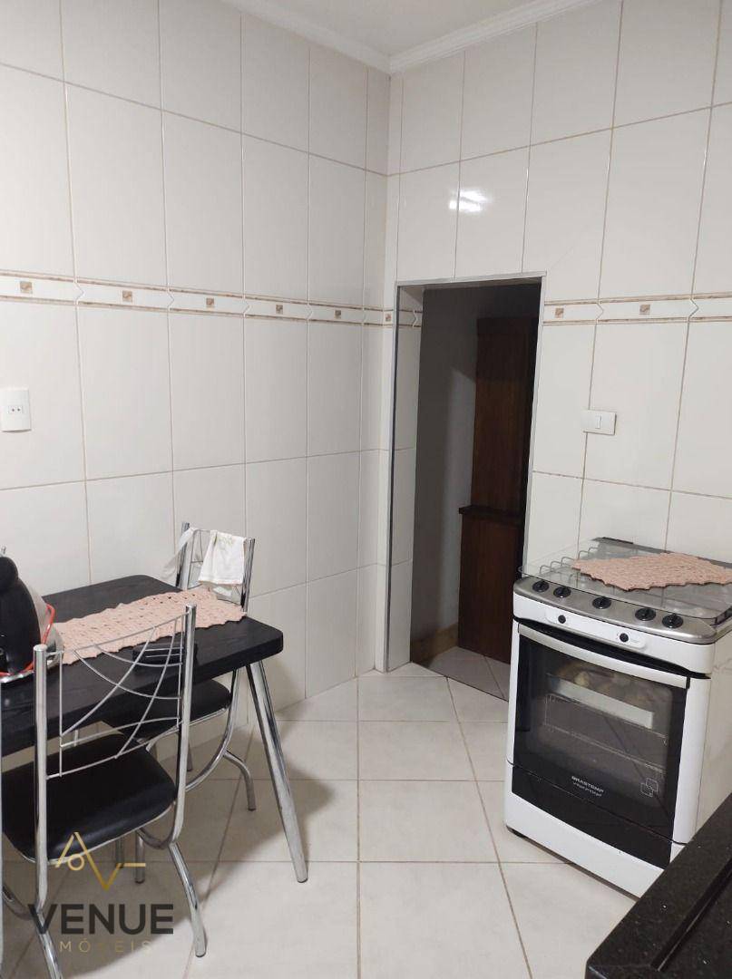 Sobrado à venda com 3 quartos, 125m² - Foto 2