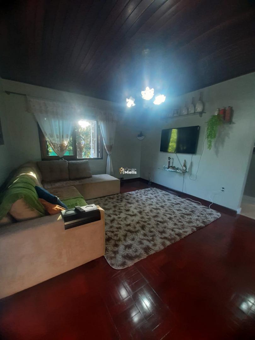 Casa à venda com 3 quartos, 200m² - Foto 3