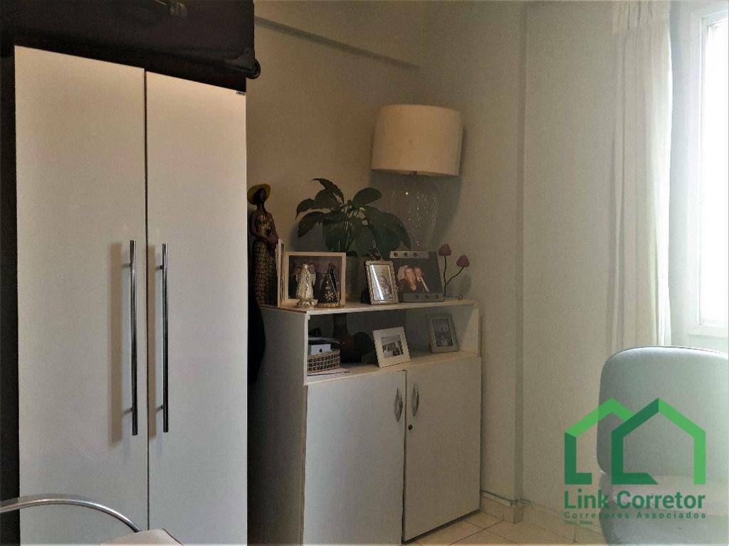 Apartamento à venda com 3 quartos, 142m² - Foto 13