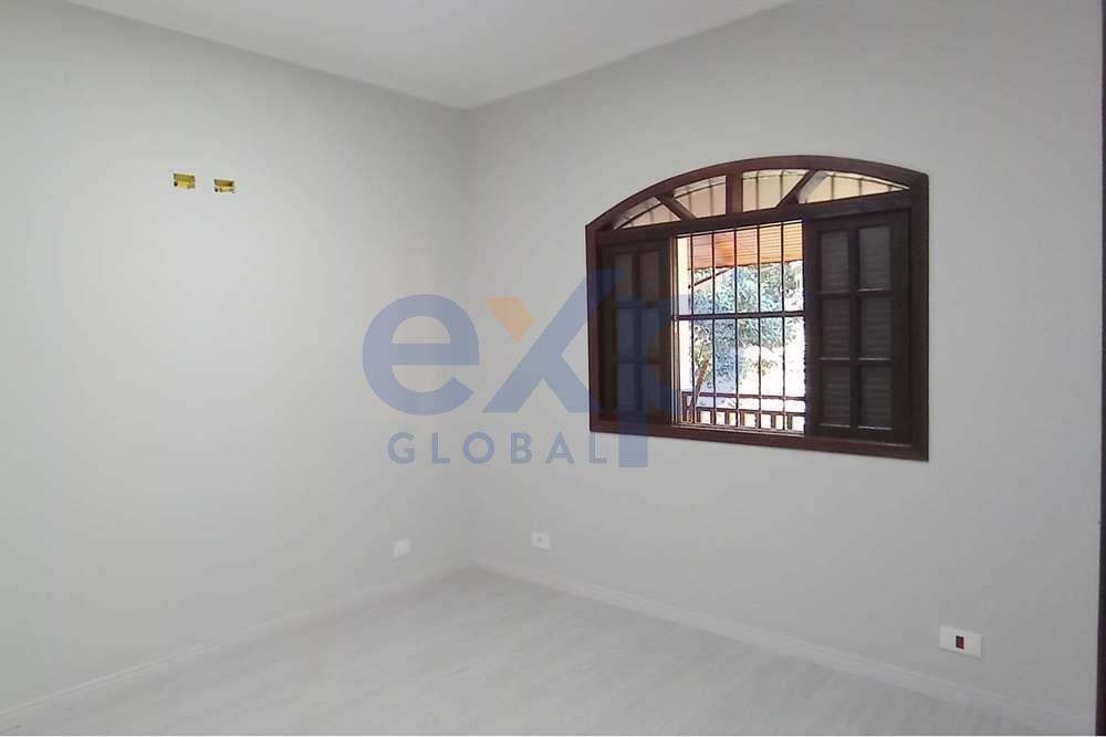 Casa à venda com 3 quartos, 350m² - Foto 24