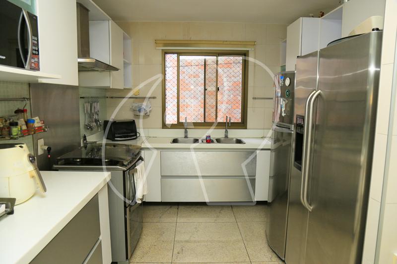 Apartamento à venda com 4 quartos, 300m² - Foto 17