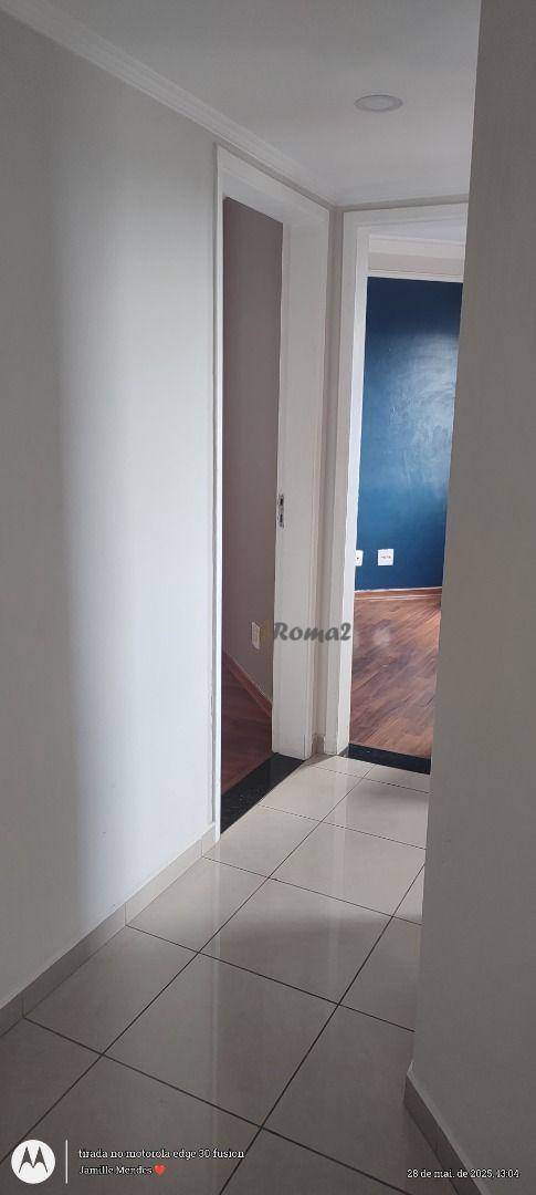 Apartamento para alugar com 3 quartos, 70m² - Foto 11