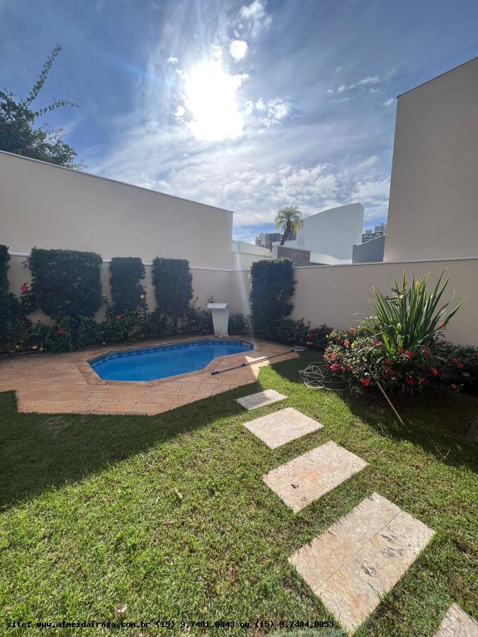 Casa de Condomínio à venda com 4 quartos, 450m² - Foto 15