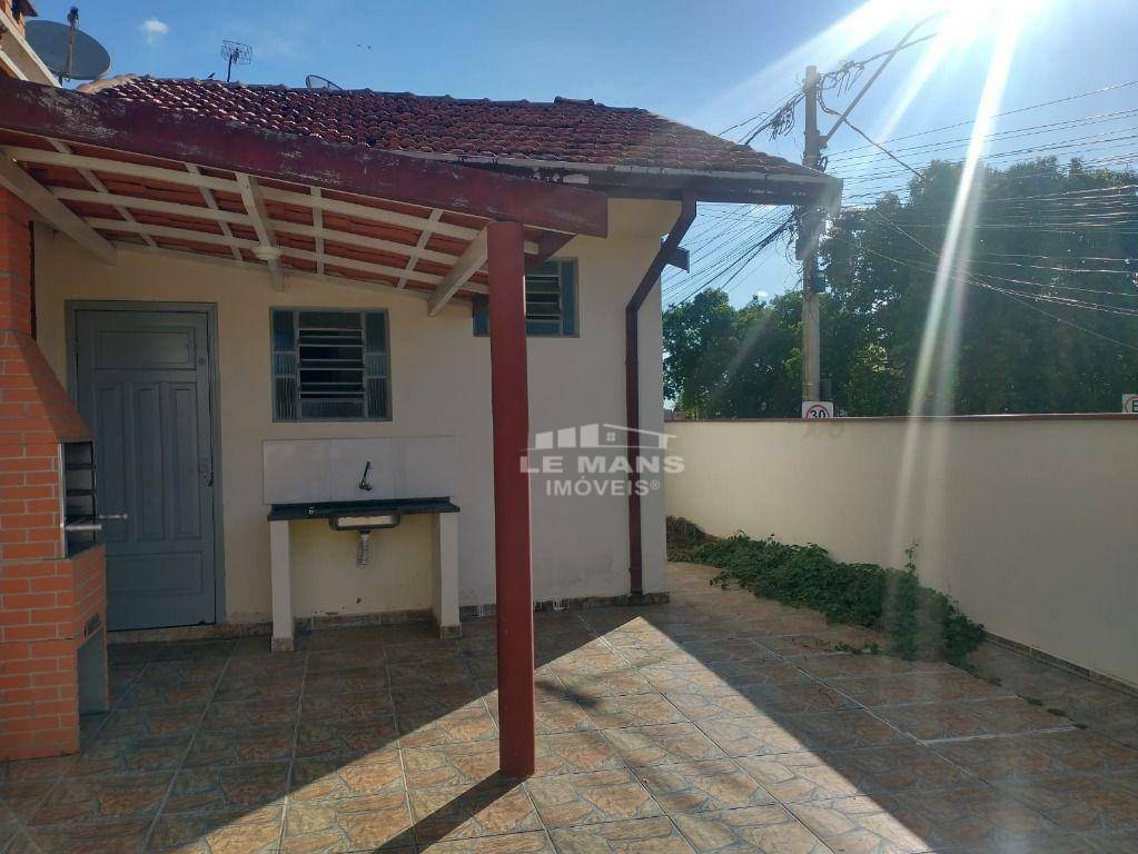 Casa à venda com 3 quartos, 101m² - Foto 8