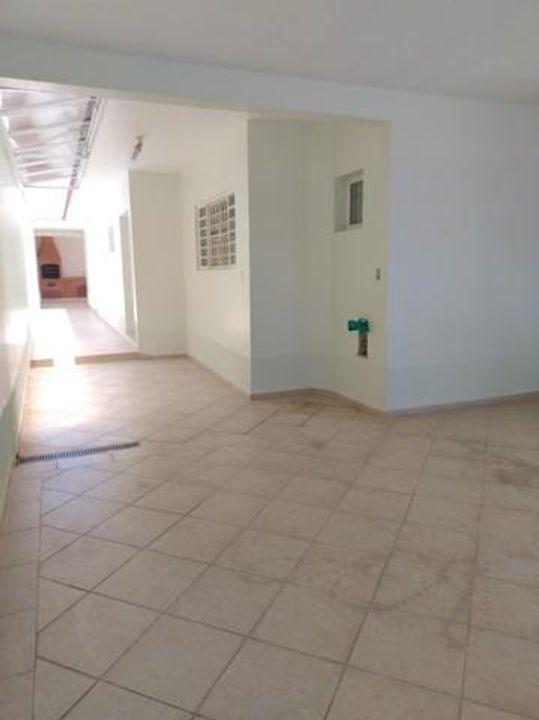 Casa à venda com 4 quartos, 240m² - Foto 15