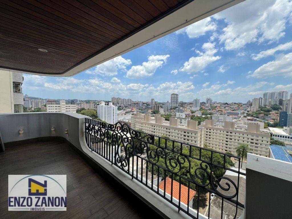 Apartamento à venda com 4 quartos, 208m² - Foto 1