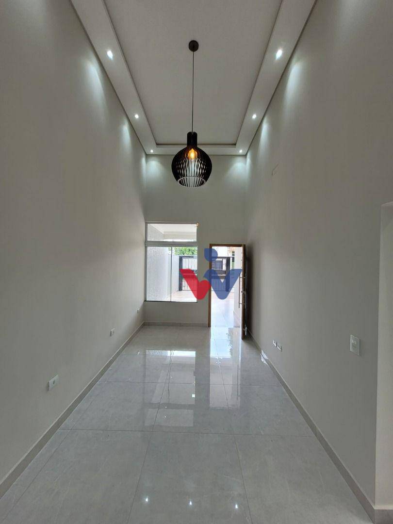 Casa à venda com 3 quartos, 180m² - Foto 1