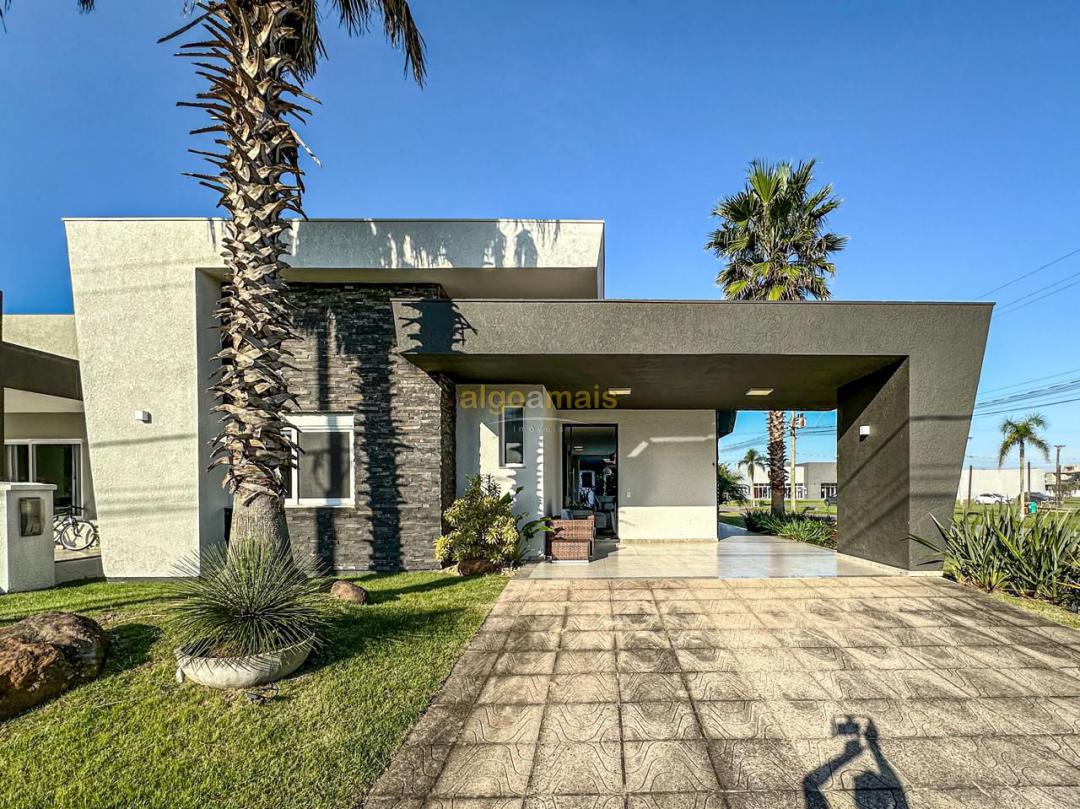 Casa de Condomínio à venda com 3 quartos, 194m² - Foto 1