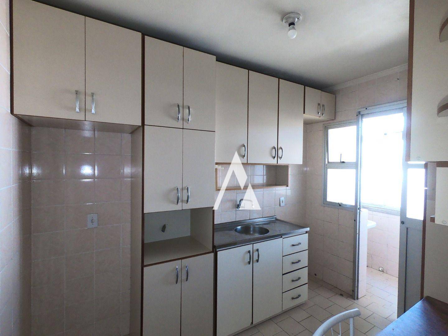 Apartamento para alugar com 2 quartos, 50m² - Foto 13