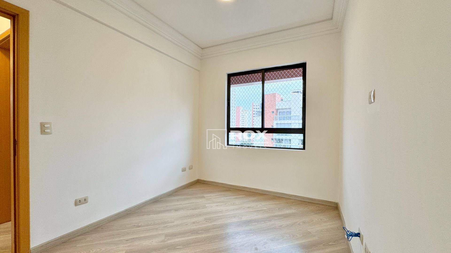 Apartamento à venda com 2 quartos, 66m² - Foto 27