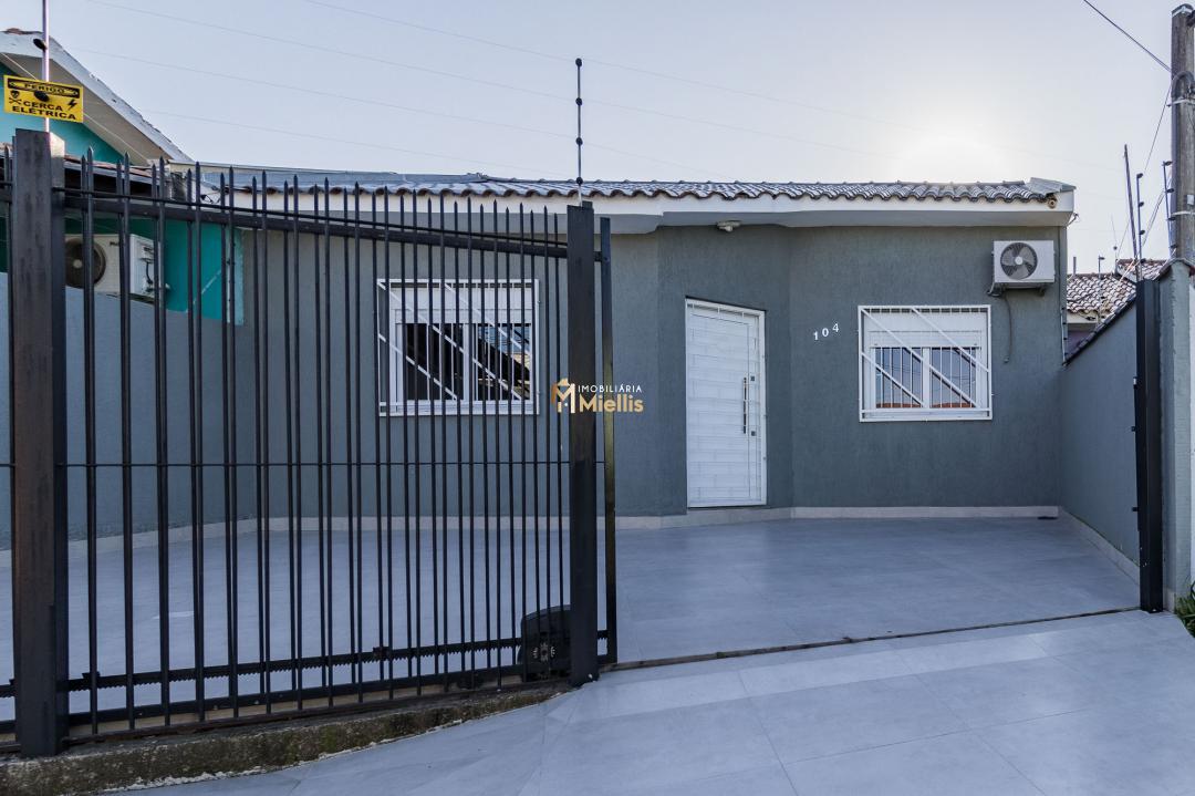 Casa à venda com 2 quartos, 80m² - Foto 4