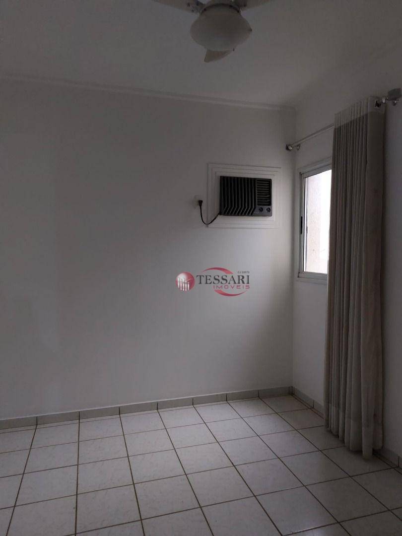 Apartamento para alugar com 3 quartos, 95m² - Foto 15