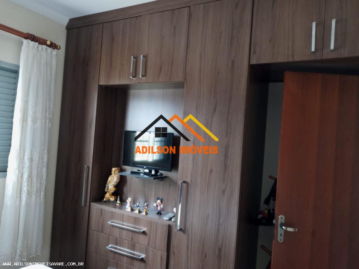 Casa à venda com 3 quartos, 250m² - Foto 12