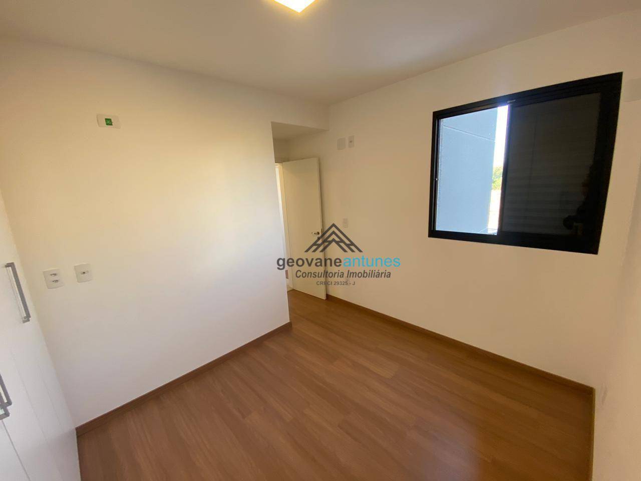 Apartamento à venda com 3 quartos, 82m² - Foto 17