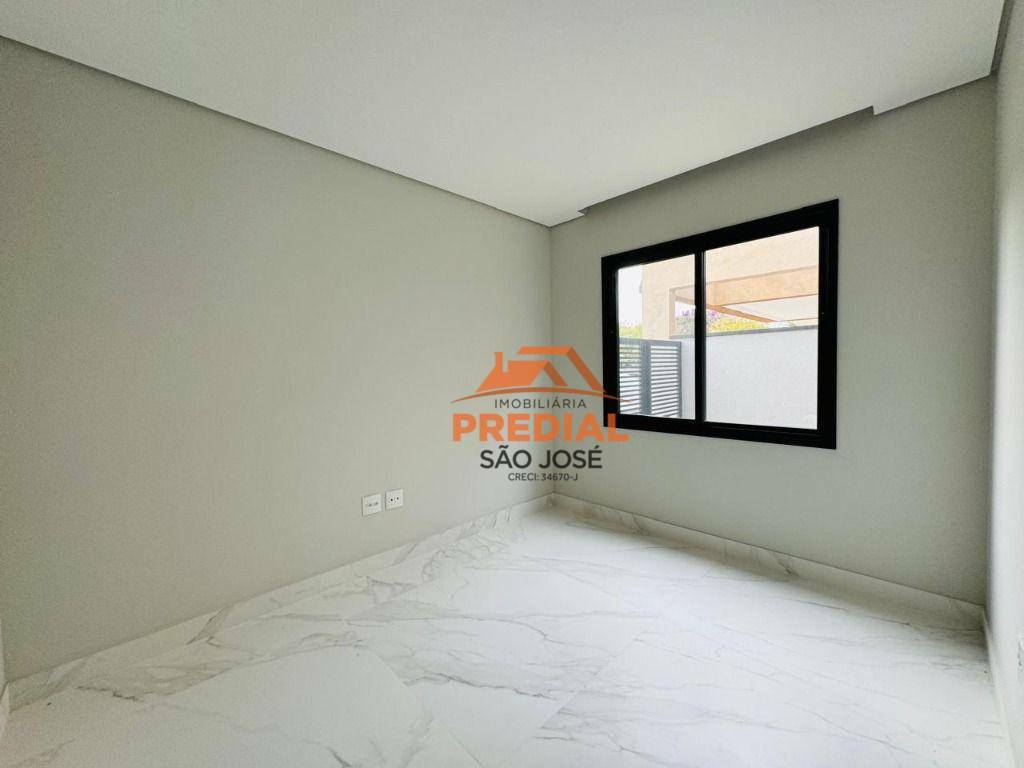 Casa de Condomínio à venda com 4 quartos, 350m² - Foto 13