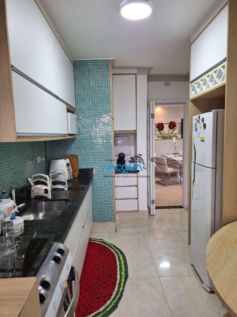 Apartamento à venda com 2 quartos, 70m² - Foto 4