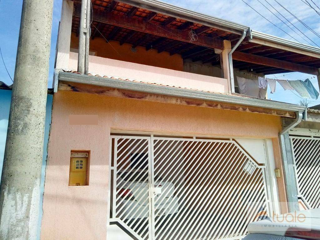 Casa à venda com 3 quartos, 150m² - Foto 1