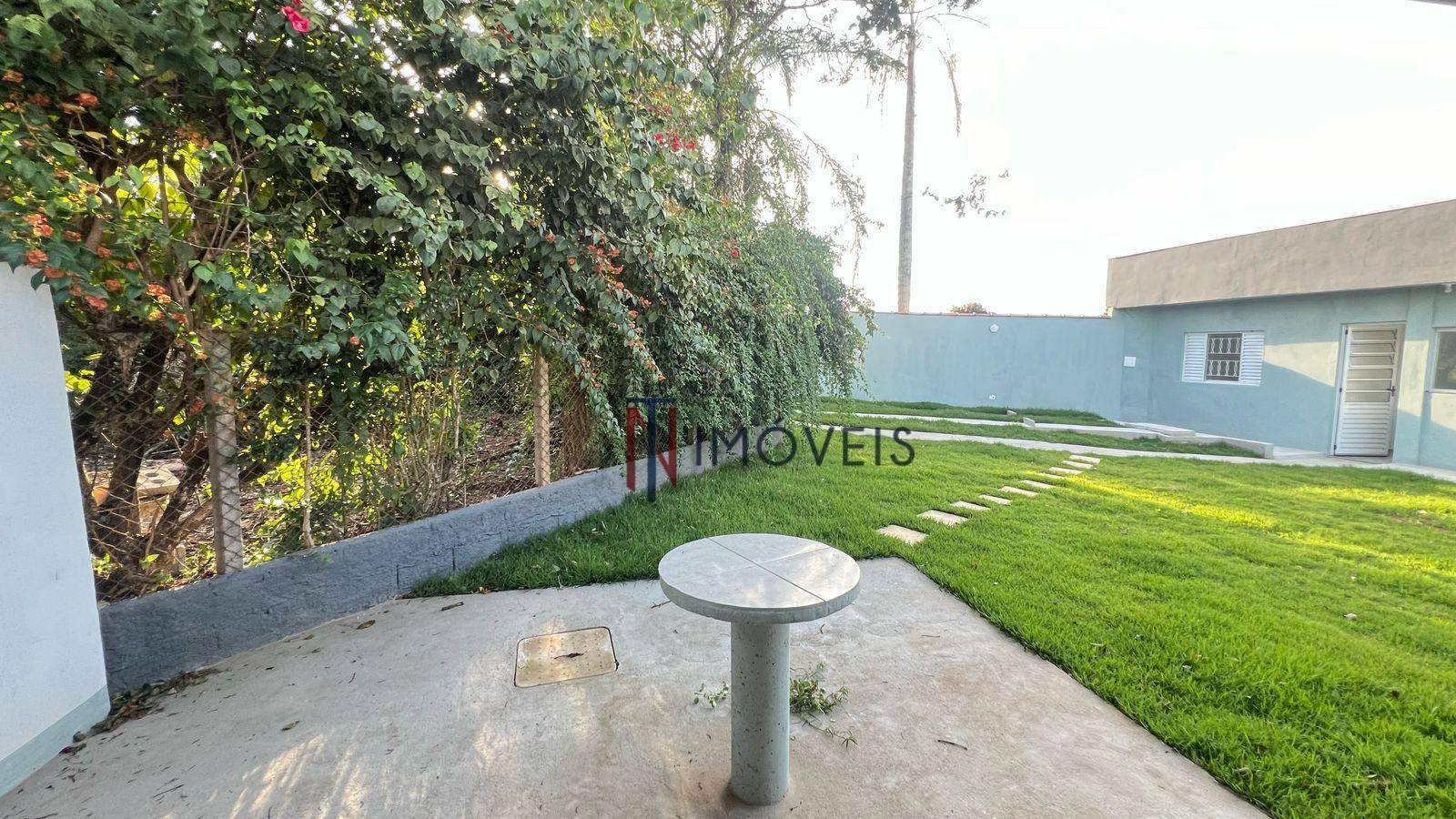 Casa para alugar com 2 quartos, 80m² - Foto 8