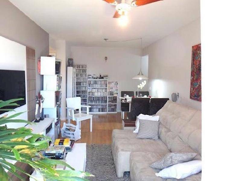 Apartamento à venda com 2 quartos, 77m² - Foto 3