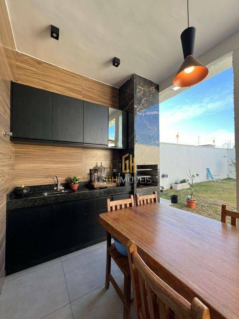 Casa à venda com 3 quartos, 110m² - Foto 14