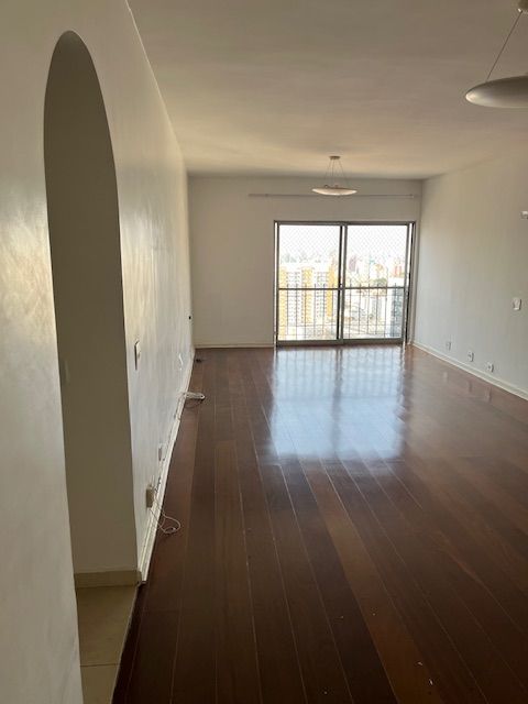 Apartamento para alugar com 2 quartos, 134m² - Foto 4