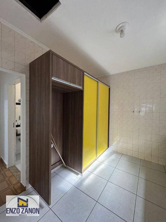 Casa para alugar com 2 quartos, 120m² - Foto 12