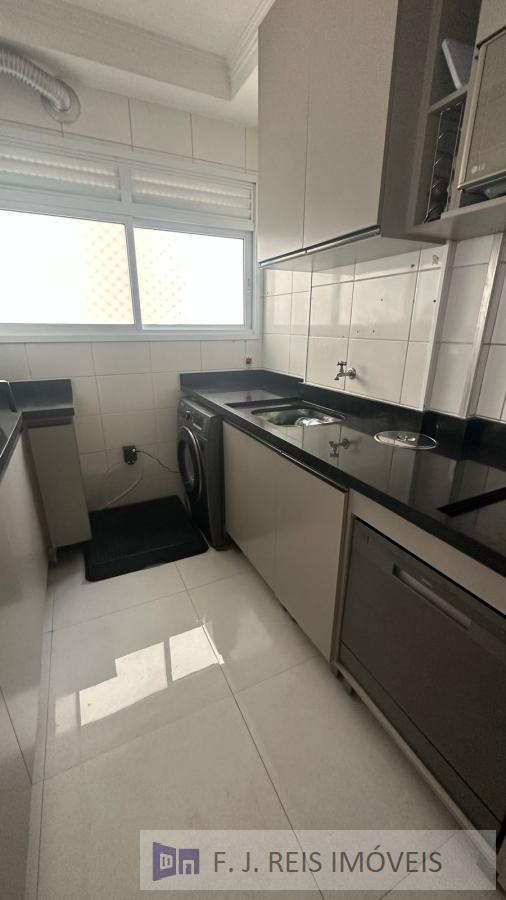 Apartamento à venda com 3 quartos, 77m² - Foto 7