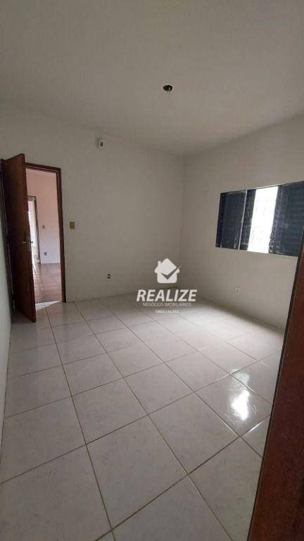Casa à venda com 2 quartos, 95m² - Foto 8