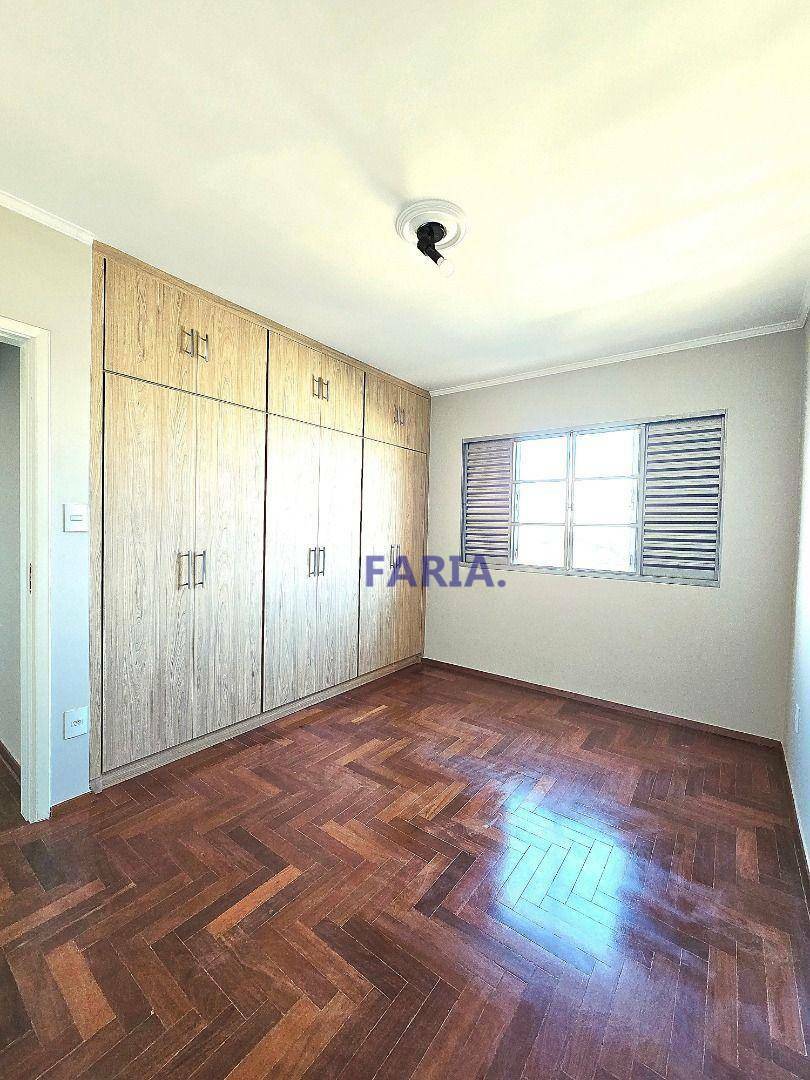 Apartamento à venda com 5 quartos, 211m² - Foto 19