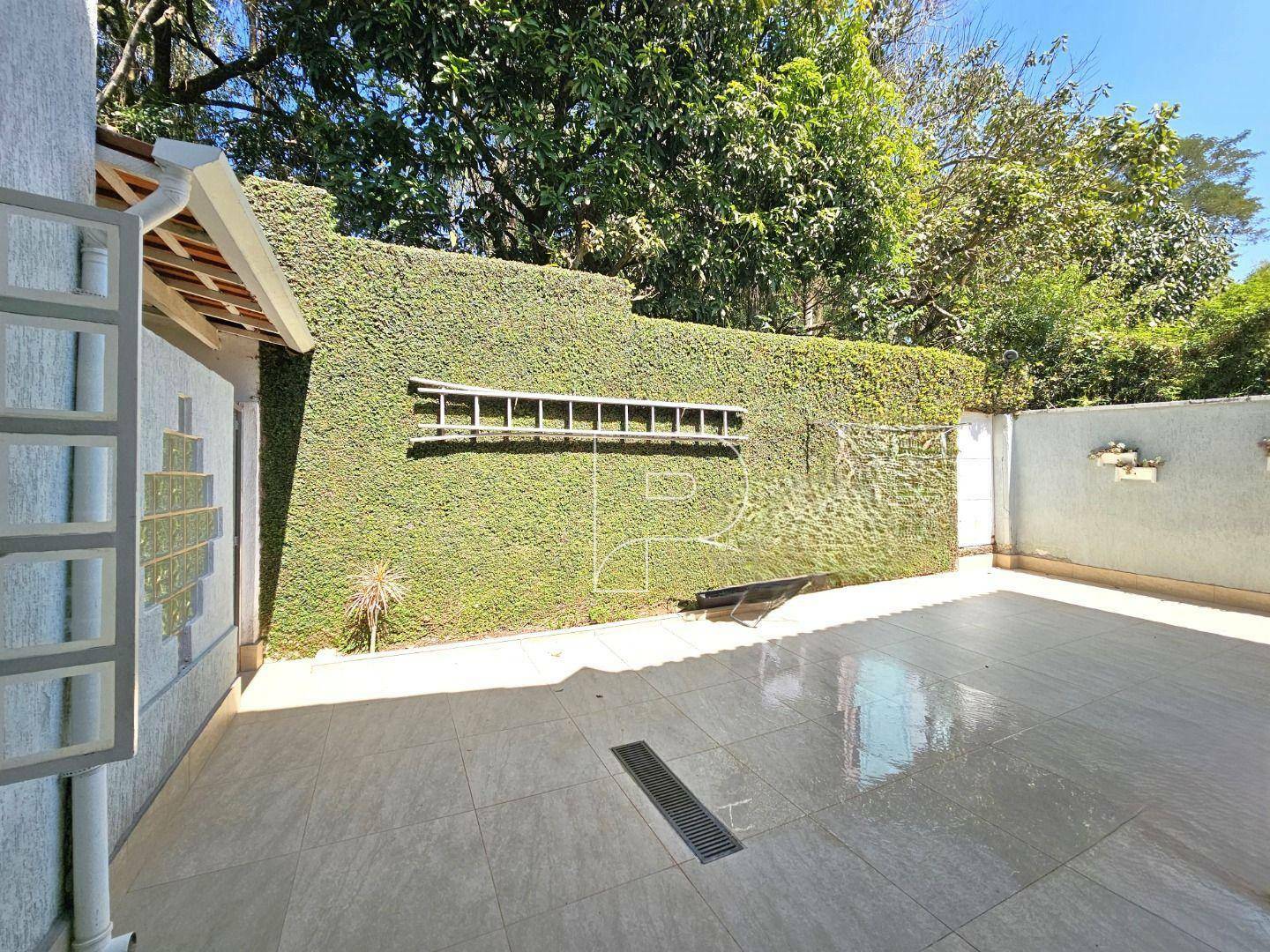 Casa de Condomínio à venda com 3 quartos, 355m² - Foto 33