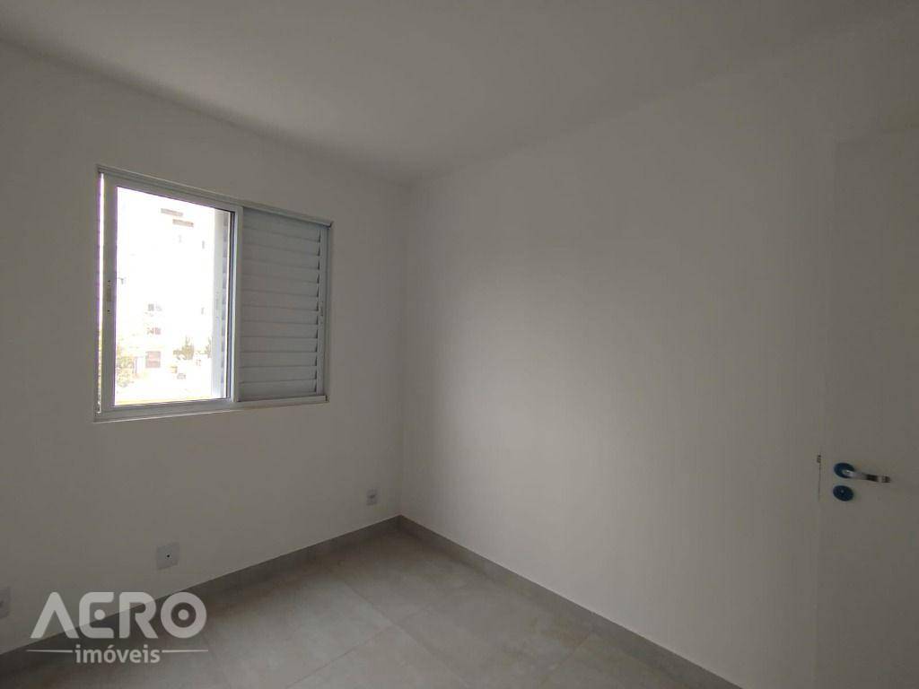 Apartamento à venda com 2 quartos, 48m² - Foto 7