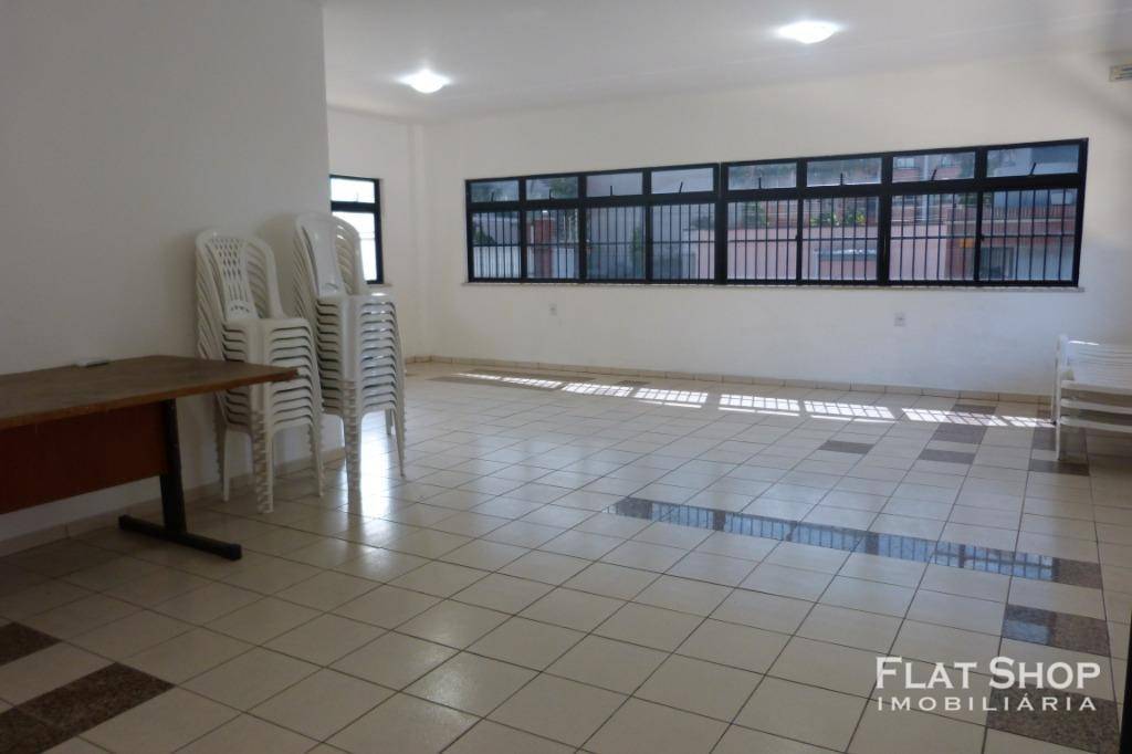 Apartamento à venda com 1 quarto, 60m² - Foto 27