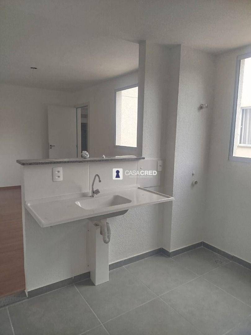 Apartamento para alugar com 2 quartos, 45m² - Foto 2