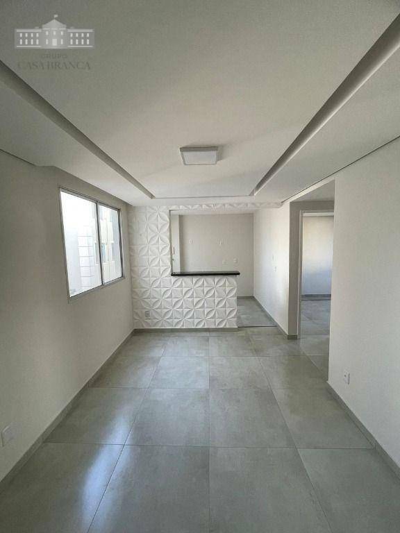 Apartamento à venda com 2 quartos, 44m² - Foto 1