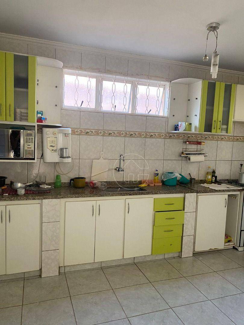 Casa para alugar com 4 quartos, 130m² - Foto 5