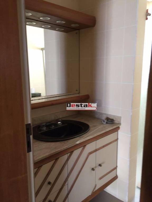 Apartamento à venda com 2 quartos, 240m² - Foto 31