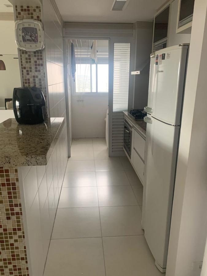 Apartamento para alugar com 2 quartos, 70m² - Foto 11