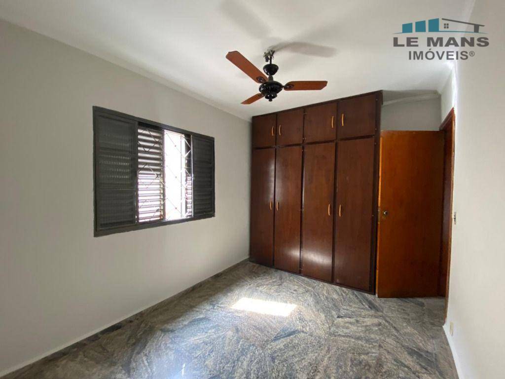 Casa para alugar com 2 quartos, 80m² - Foto 21