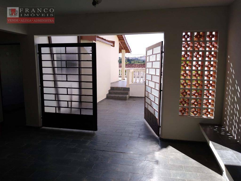 Casa à venda com 3 quartos, 200m² - Foto 30