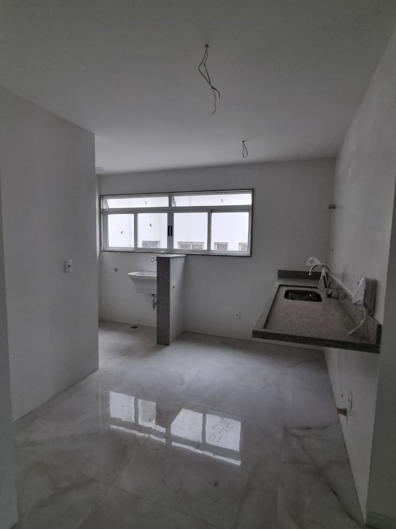 Apartamento à venda com 3 quartos, 110m² - Foto 7